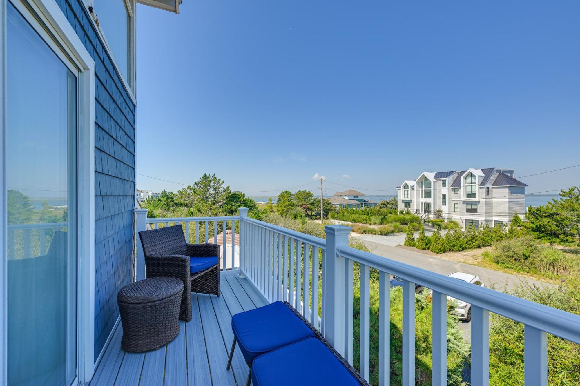 Westhampton Beach Home With Deck And Ocean Views! Экстерьер фото