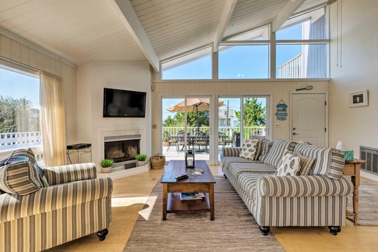 Westhampton Beach Home With Deck And Ocean Views! Экстерьер фото