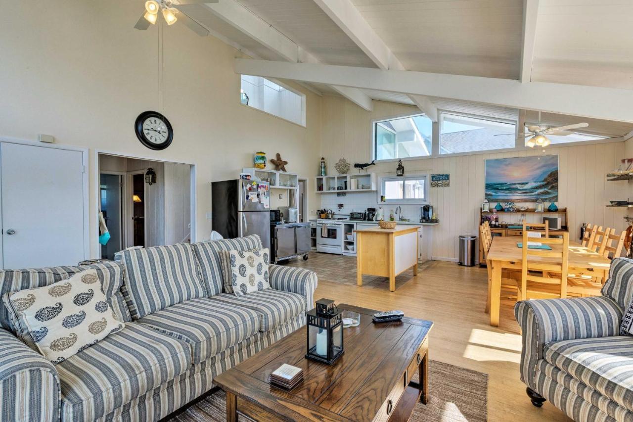 Westhampton Beach Home With Deck And Ocean Views! Экстерьер фото